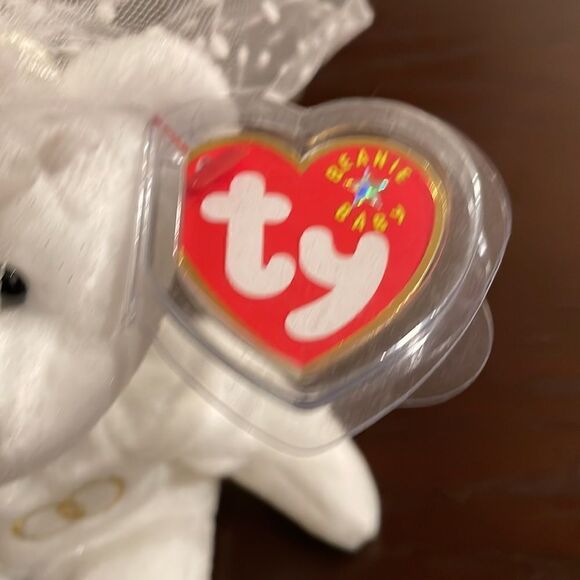 Ty Beanie Baby Mrs. 2001 Bride Beanie Baby with Silver in Fur Excellent NWT - Picture 8 of 8